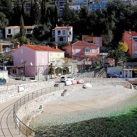 Apartment Layla - Intermezzo With Sea View In Center Of Rabac Exterior foto