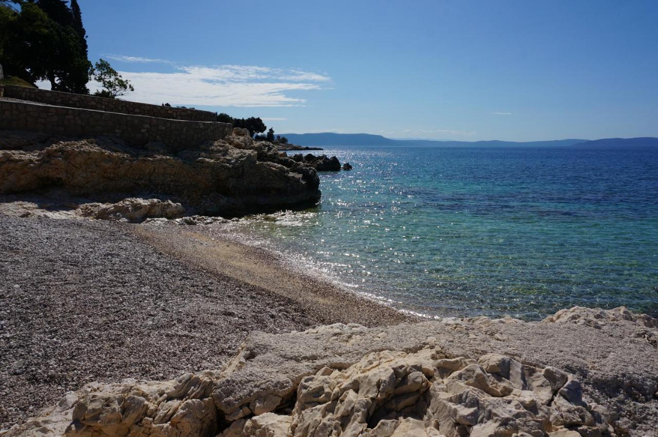 Apartment Layla - Intermezzo With Sea View In Center Of Rabac Exterior foto