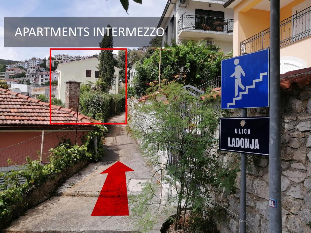 Apartment Layla - Intermezzo With Sea View In Center Of Rabac Exterior foto