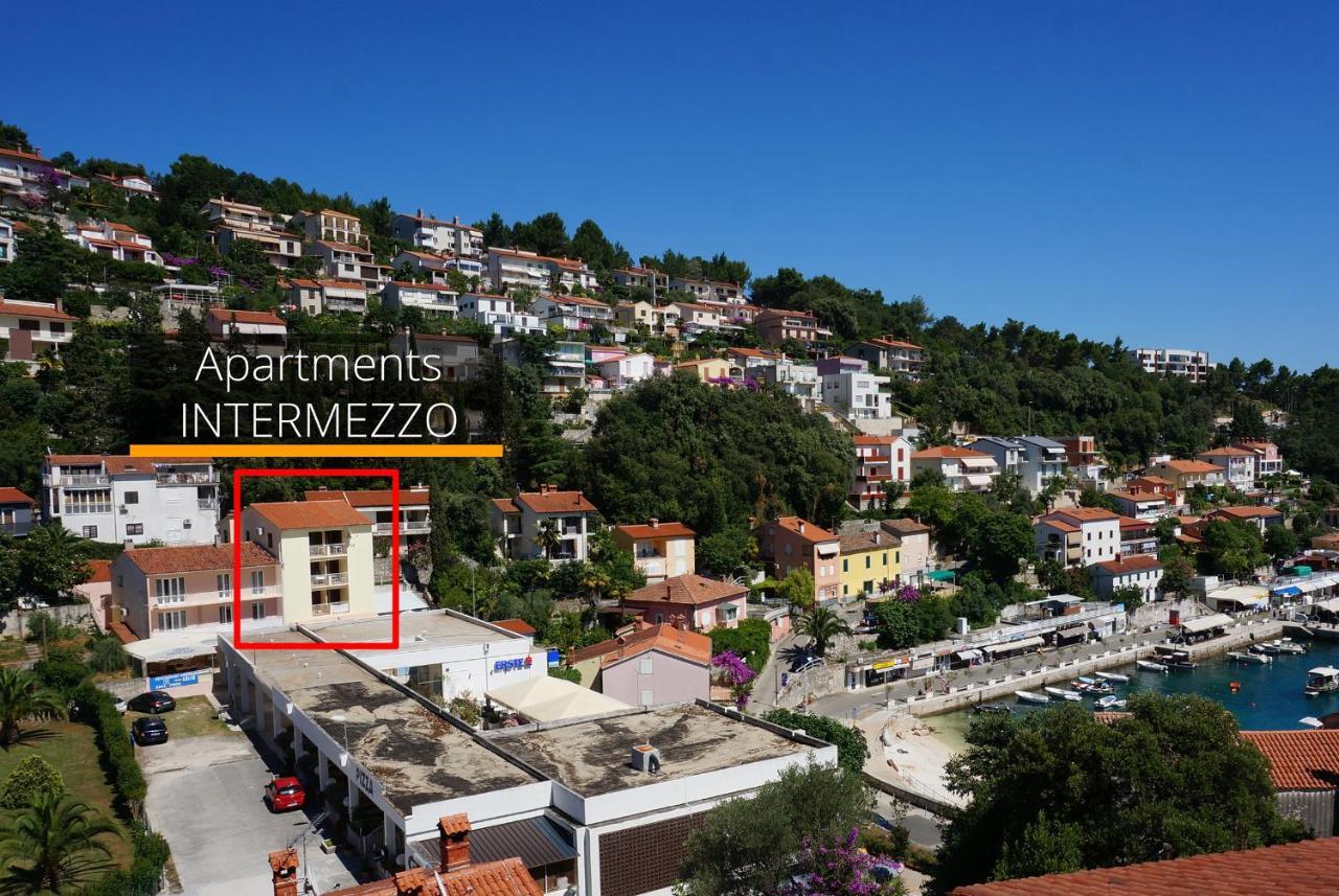 Apartment Layla - Intermezzo With Sea View In Center Of Rabac Exterior foto