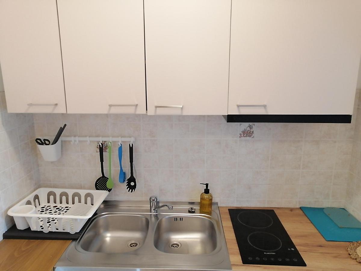 Apartment Layla - Intermezzo With Sea View In Center Of Rabac Exterior foto