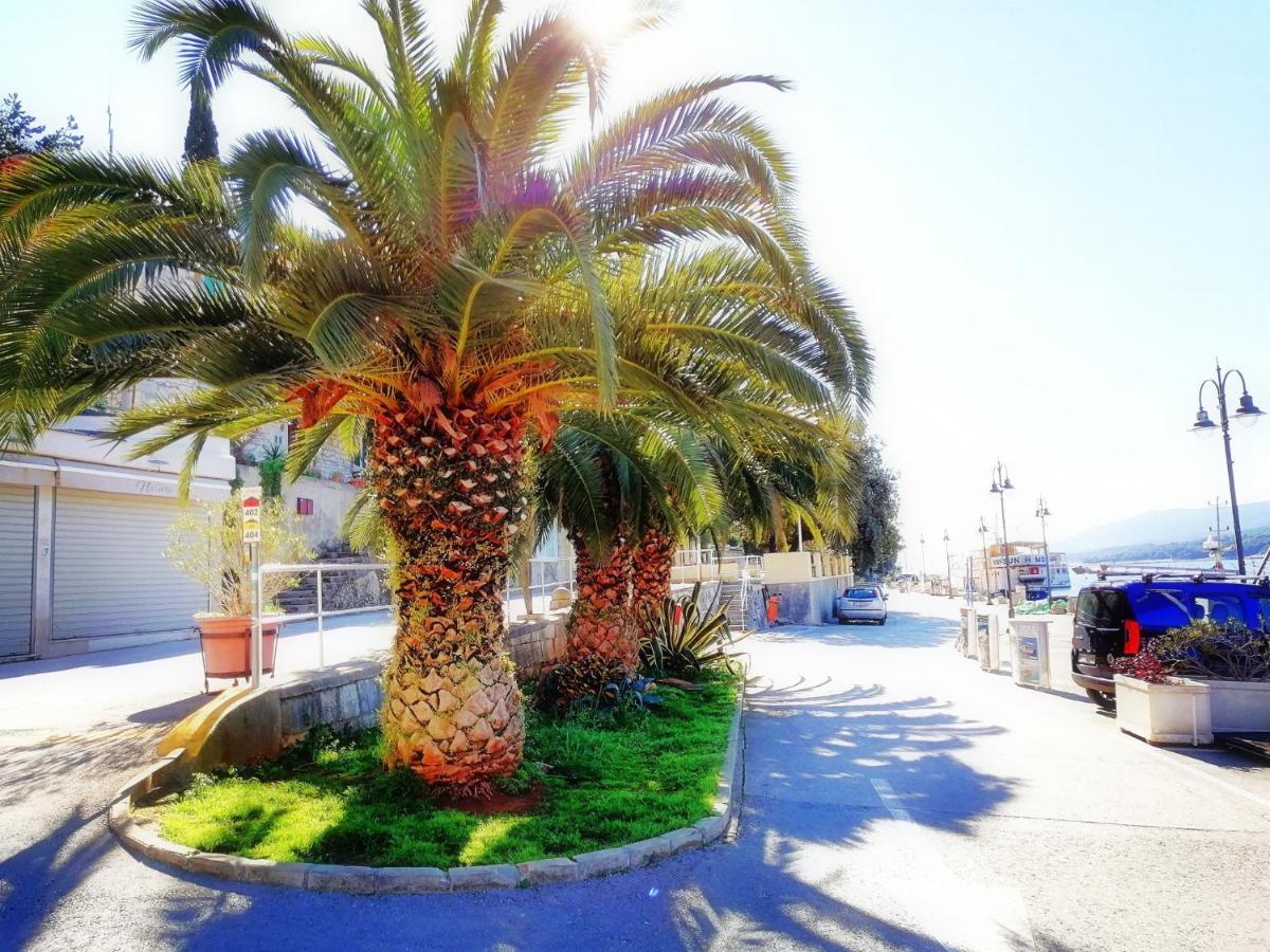 Apartment Layla - Intermezzo With Sea View In Center Of Rabac Exterior foto
