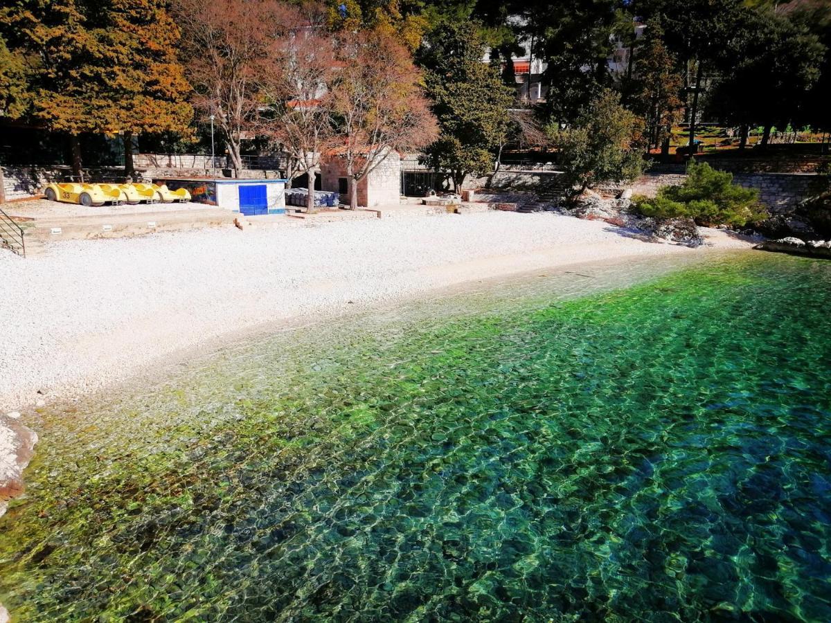 Apartment Layla - Intermezzo With Sea View In Center Of Rabac Exterior foto